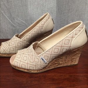 Toms wedges. Size 7. Like new.